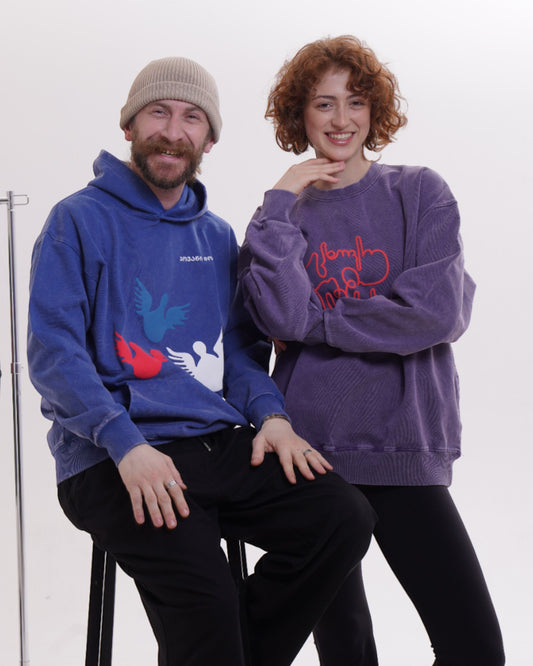 სვიტერი - 100% მჟავათი გარეცხილი ბამბა - იცხოვრე საკუთარი ცხოვრებით - იისფერი - ნარინჯისფერი - m² x ჯოვანი მორა