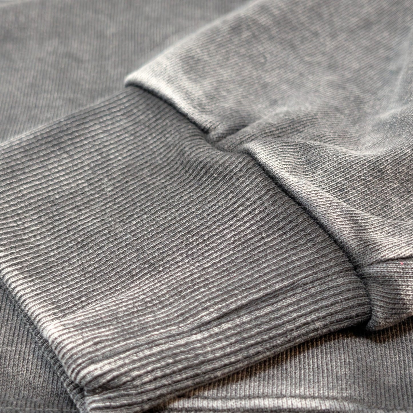 ჰუდი - 100% მჟავათი გარეცხილი ბამბა - იცხოვრე შენი ცხოვრებით - შავი - m² x Giovanni Morra