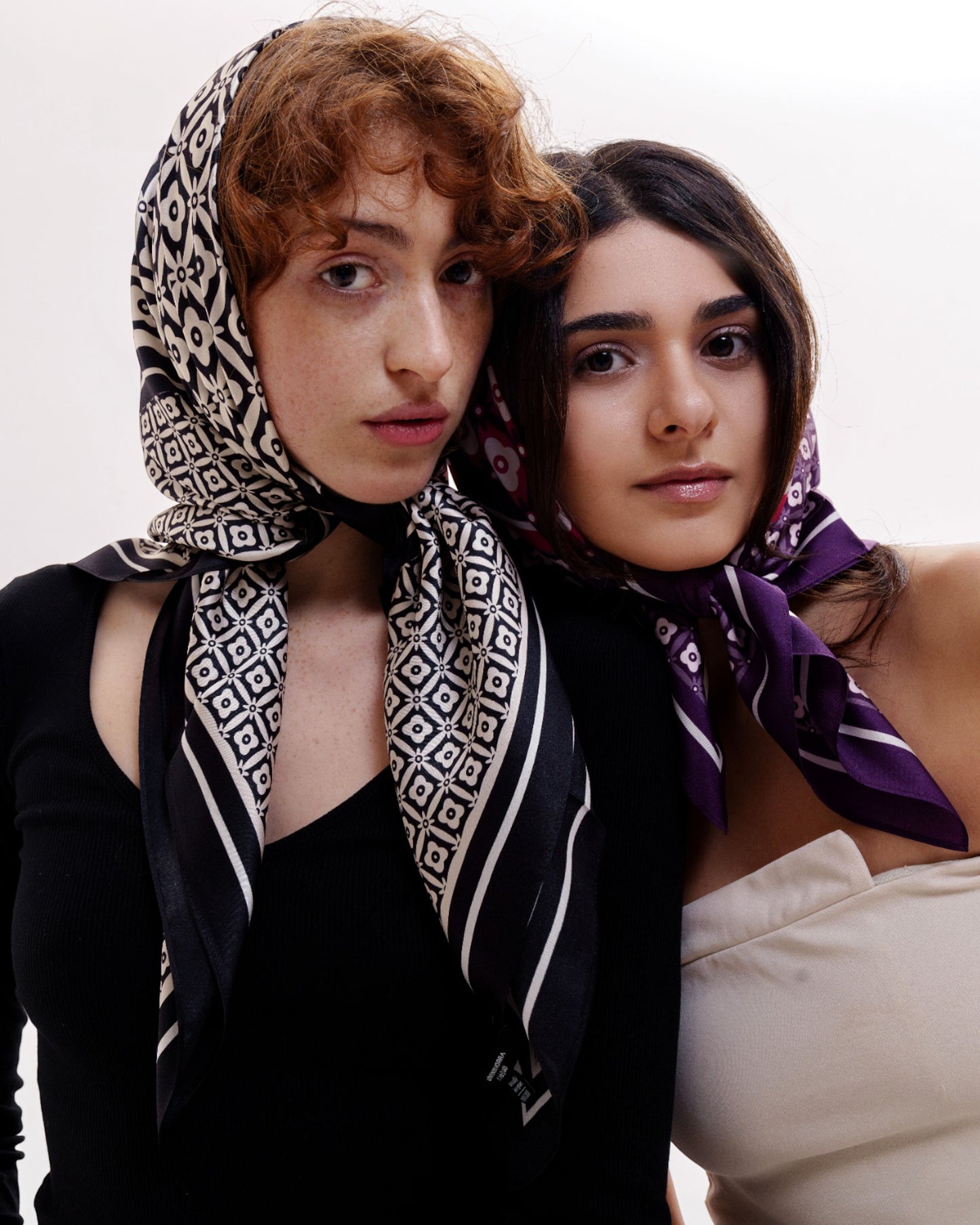 შარფები - ნატურალური აბრეშუმი - დილის ვარსკვლავი - შავი